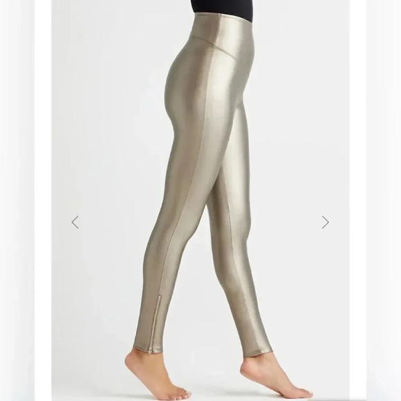 YUMMIE BRONZE FAUX LEATHER SHAPING
LEGGING WITH SIDE ZIP NEW WITH TAG - Picture 5 of 6